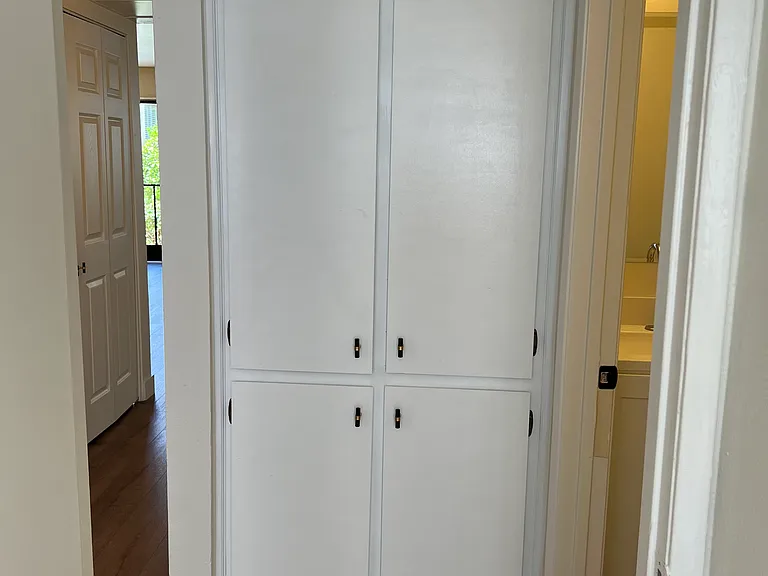 18408 Hatteras St — Photo 11
