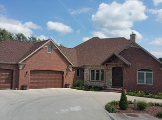 104 N Greenview Ct, Republic, MO 65738