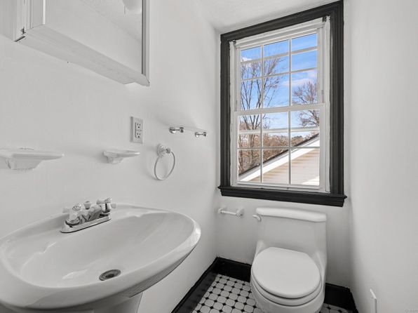 stamford-connecticut-177194309 picture