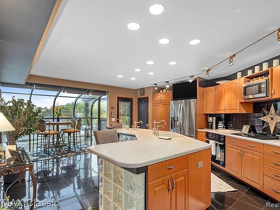 3rd image of 2929 Tamwood Ct