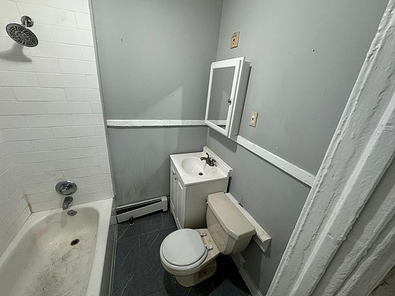 5th image of 351 Leslie St #3L