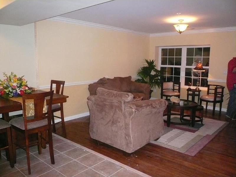 2nd image of 283-285 Hawthorne Ave