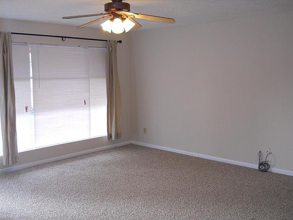 3rd image of 2001 N 79th Pl