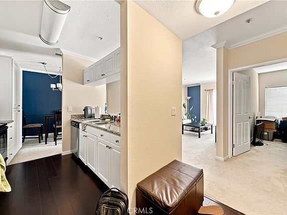 5th image of 838 Pine Ave Unit 515
