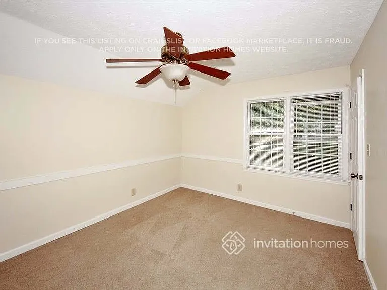 3884 Hunting Ridge Dr SW — Photo 11
