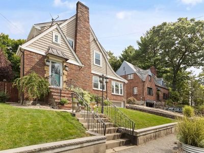 133 Pine Ridge Rd, Medford, MA, 02155