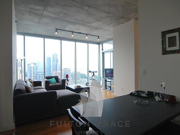 2nd image of 1702 S Michigan Ave #3001