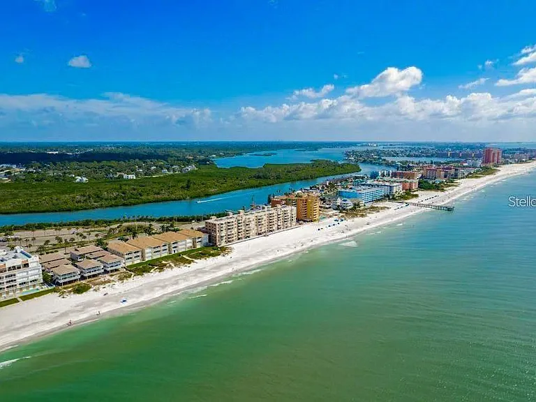 18650 Gulf Blvd #305 — Photo 72