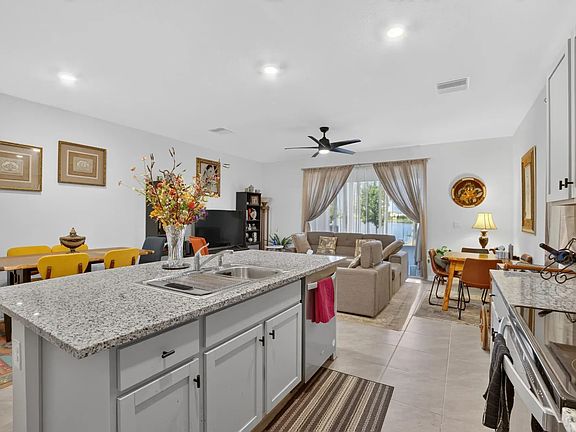 5th image of 331 Mangrove Shade Cir