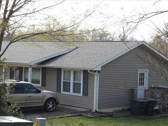 3rd image of 10210 Misty Brook Ln