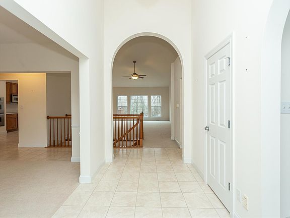 4th image of 4391 Ventura Place Dr