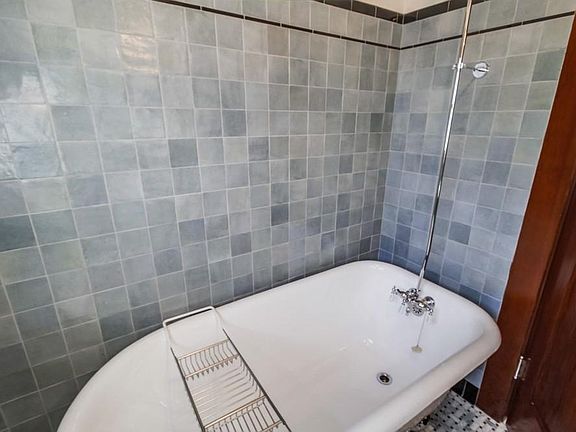 3rd image of 2820 B St