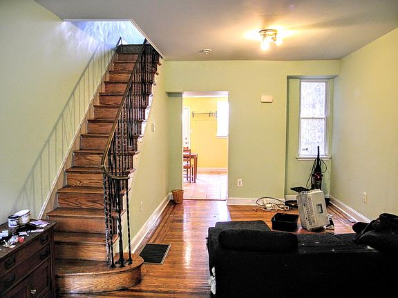 4th image of 1741 Dorrance St