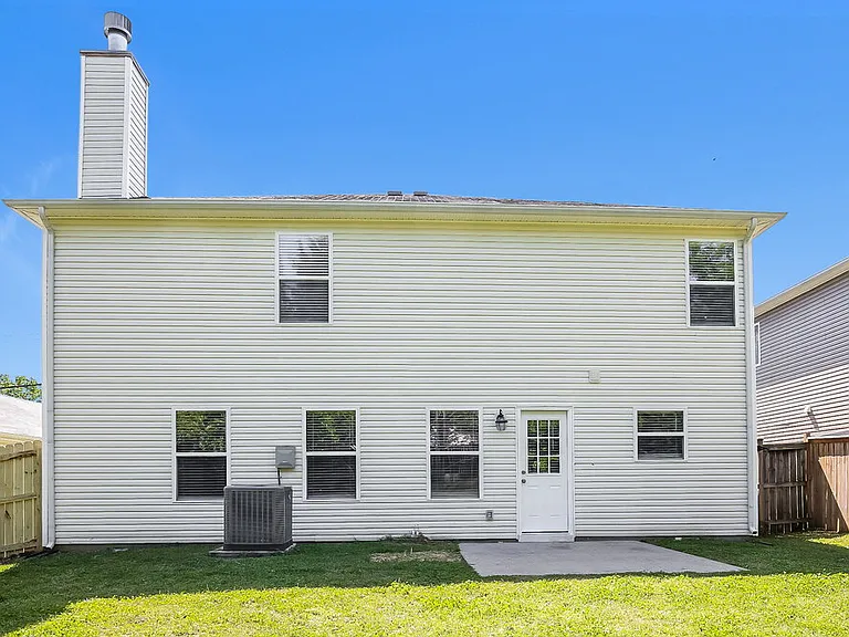5625 Dory Dr — Photo 17