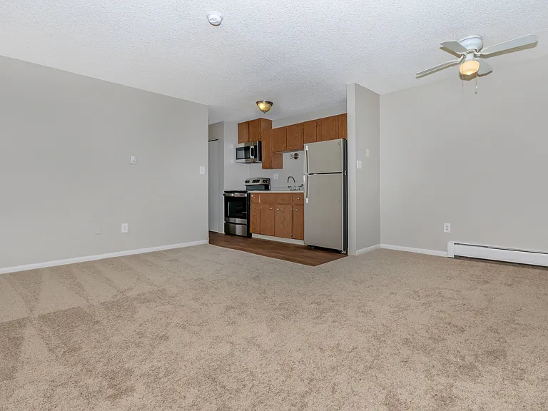 Green Mountain Apartments — Photo 14