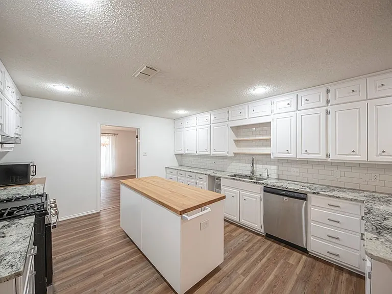 4007 Crestridge Dr — Photo 19