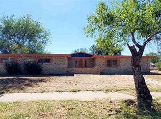 21 Flamenco Cir, Laredo, TX 78041