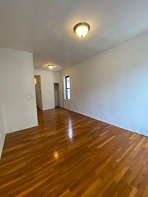3rd image of 500 1/2 E 84th St APT 5B