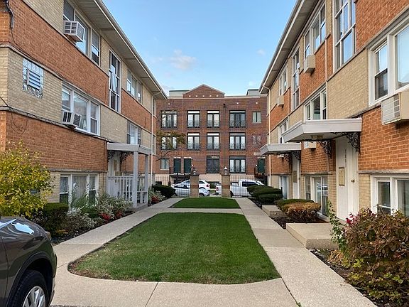 2nd image of 7001 W Medill Ave APT 1N