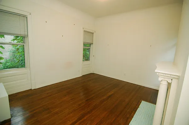 Rented by R New York | media 22