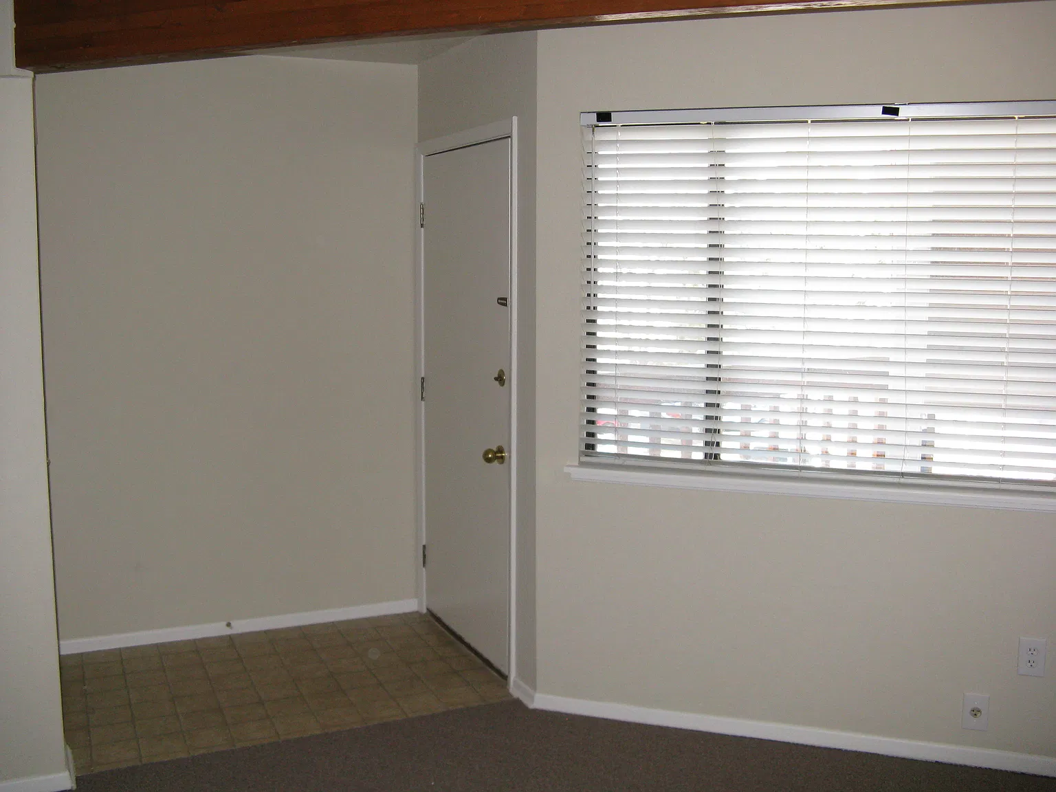 2 bed, 2.0 bath, 859 sqft, $2,000 — Photo 4