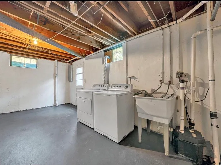 3260 Rasmont Rd — Photo 21