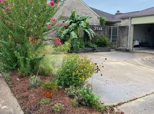 7731 Quail Meadow Dr, Houston, TX 77071