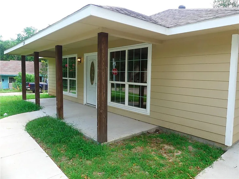 214 Braz St — Photo 33