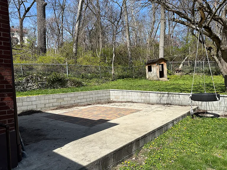 Backyard/ Patio