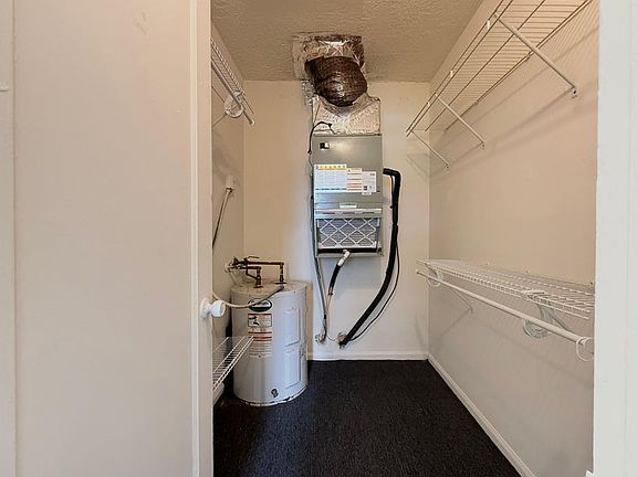 3rd image of 5607 N Flagler Dr