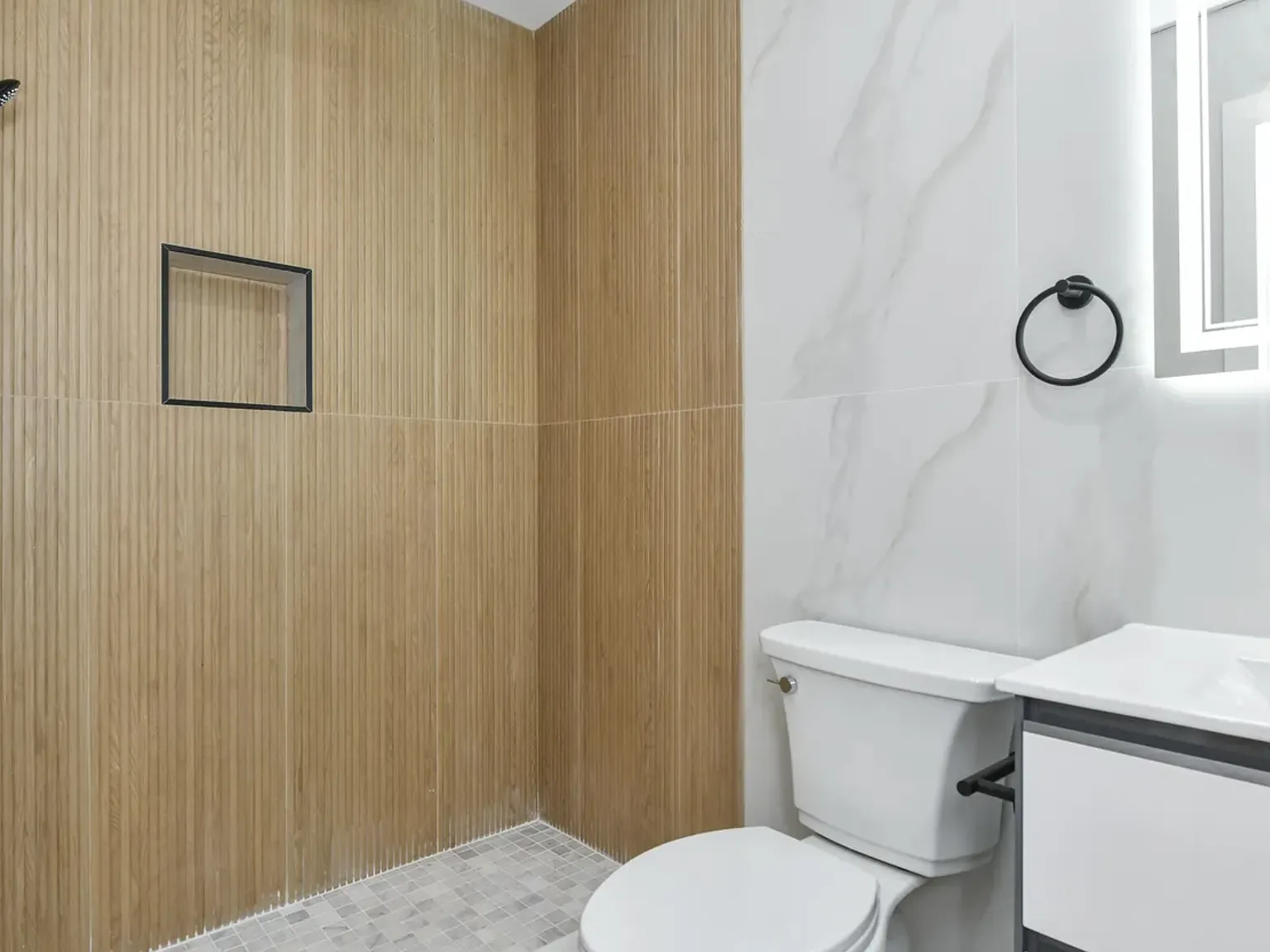 1 bed, 848 sqft, $2,650 — Photo 3