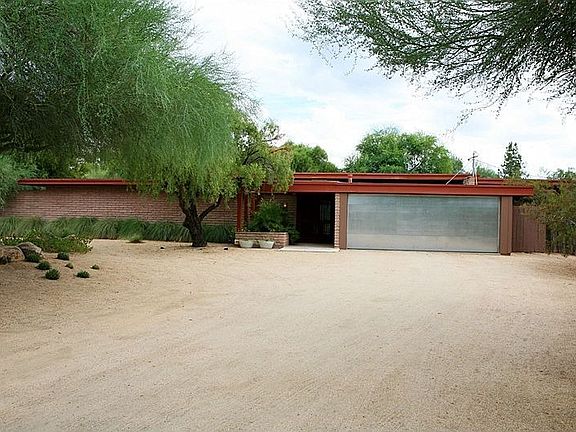 4th image of 4111 E San Miguel Ave