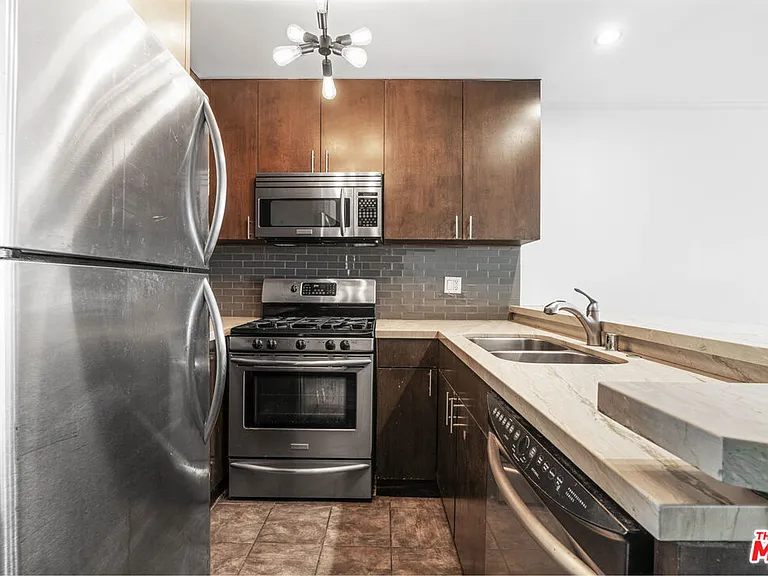 22 Navy St #202 — Photo 15