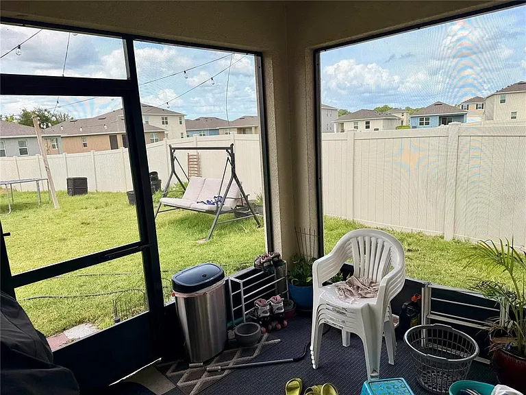 2250 Hidden Palm Dr — Photo 19