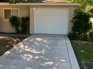 5492 E Illinois Ave, Fresno, CA