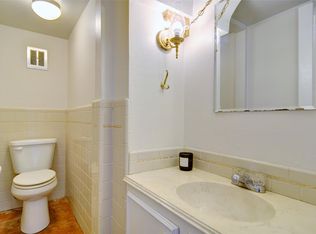 3201 Las Vegas Trl APT B, Fort Worth, TX 76116