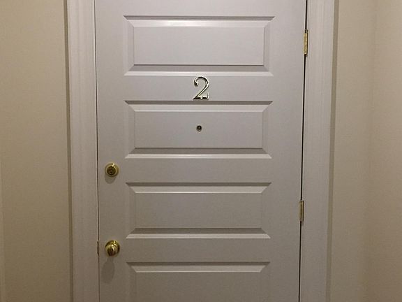 2nd image of 2304 W Grace St #2