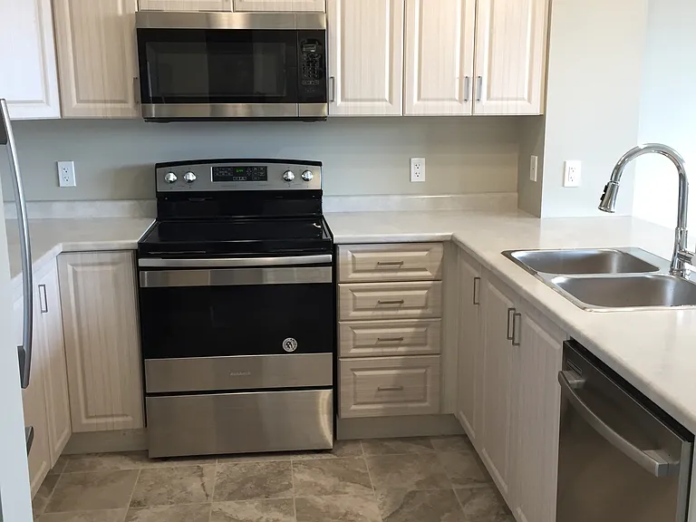 263 Butler St #105 — Photo 2
