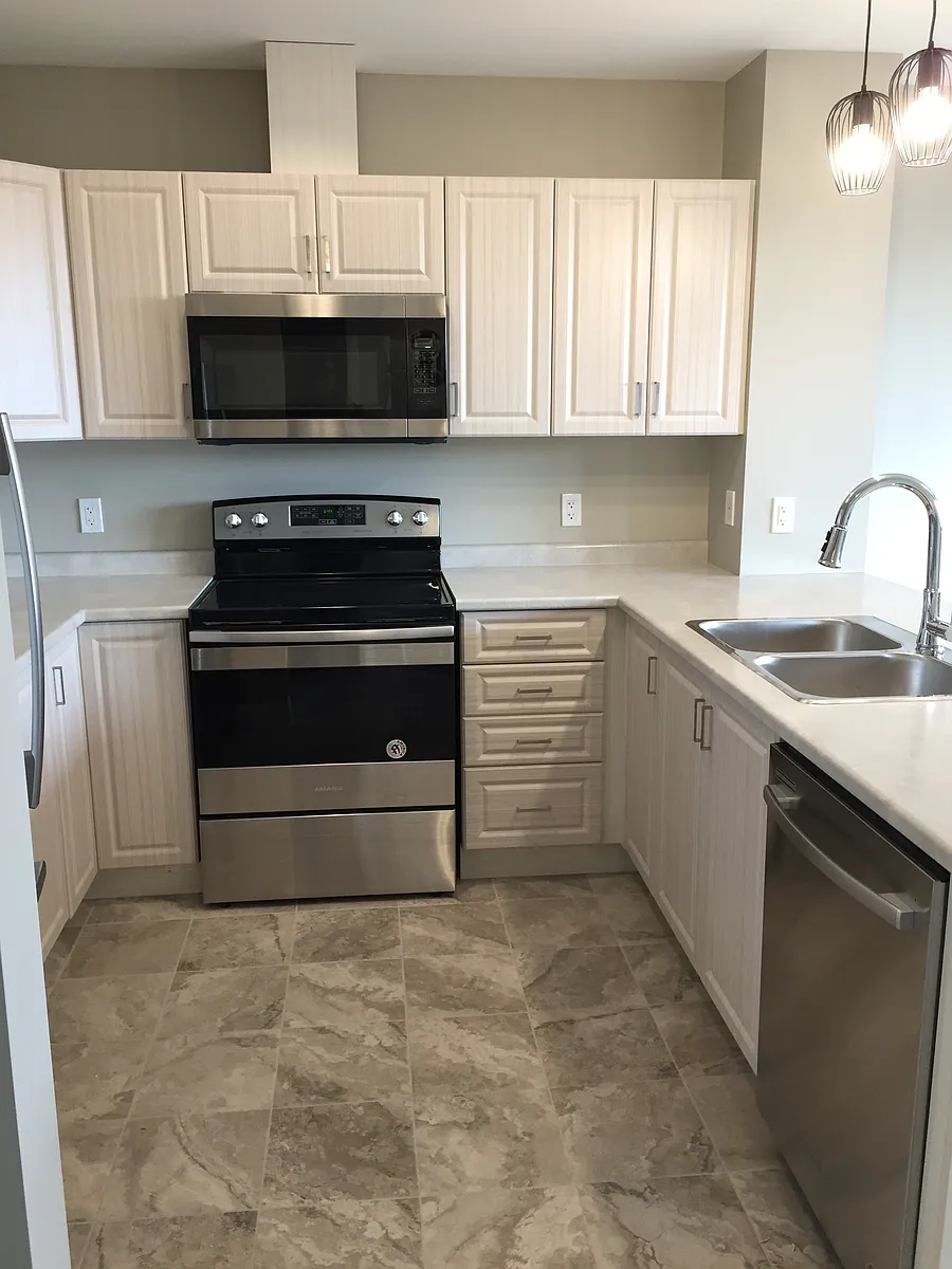 Building Photo - 263 Butler St #105