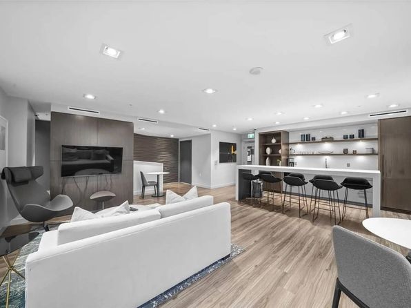 2 bedroom rental in Vancouver — photo 15