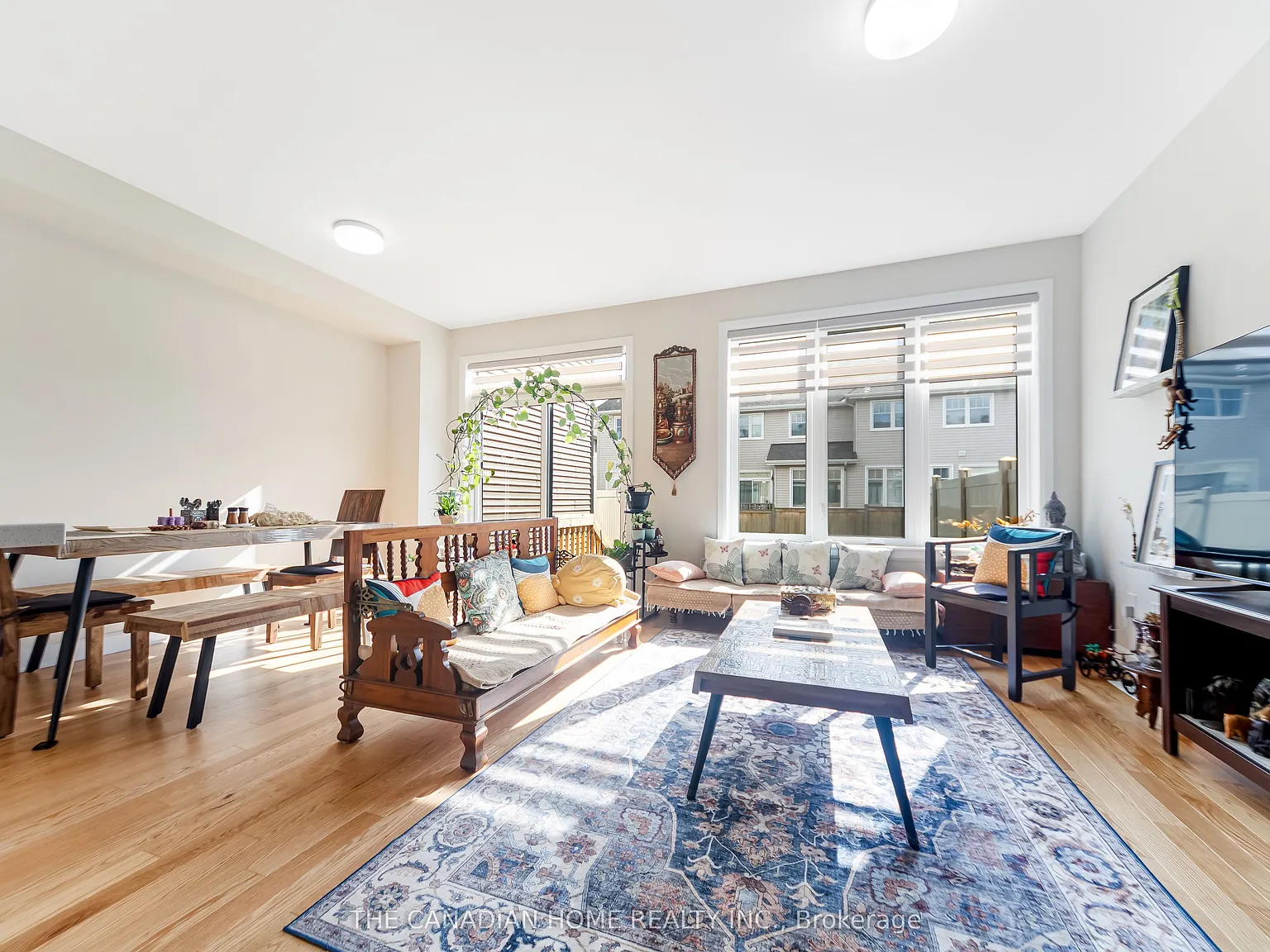3 bed, $3,000 — Photo 2
