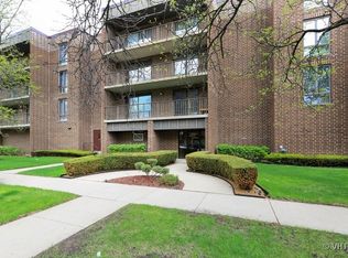 8350 W Addison St APT 204, Chicago, IL 60634