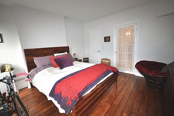 Rented by Corcoran | media 11