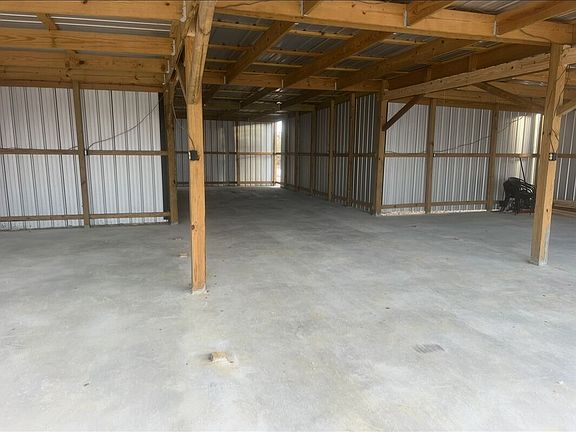 5th image of 987 Joy Bluff Rd