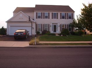 8995 Pathfinder Rd, Breinigsville, PA 18031