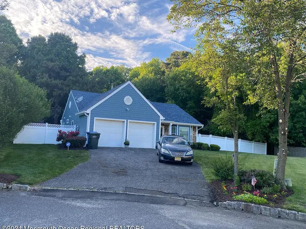 9 Vixen Place, Tinton Falls, NJ 07753