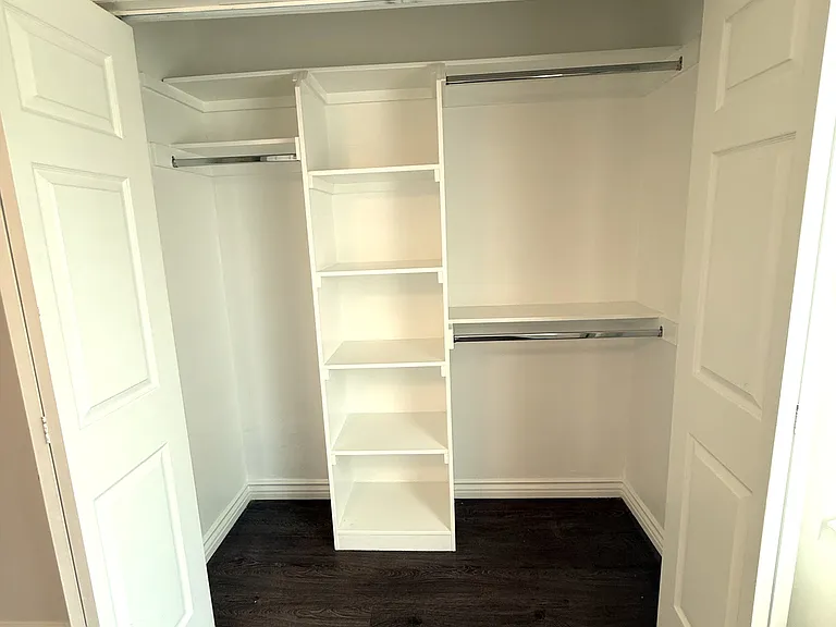 4862 Lindley Ave — Photo 16