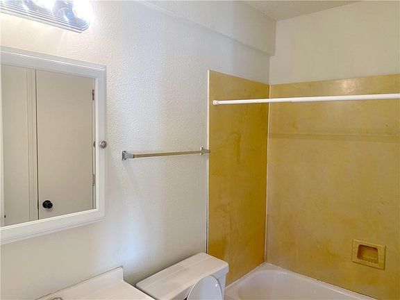4th image of 2300 Pasadena Ave APT 306