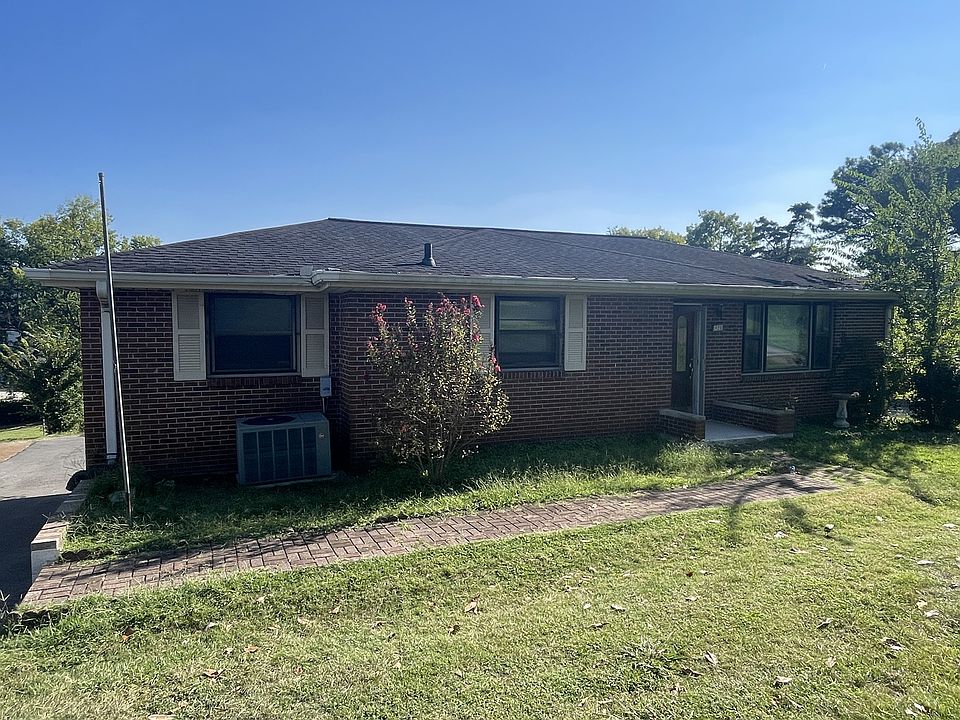 2nd image of 925 Allen Rd