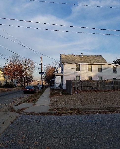 2nd image of 128 Cooper St